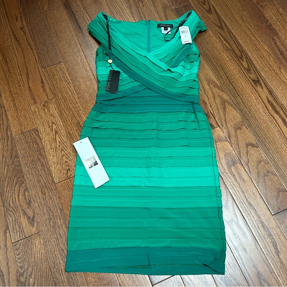 Tadashi Shoji Shutter Pleat Bodycon Dress Cap Sleeve Ombré Green - size M